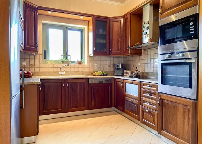 Carousos Feriehus Razáta