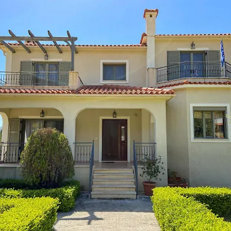 Semesterbostad Carousos Razáta