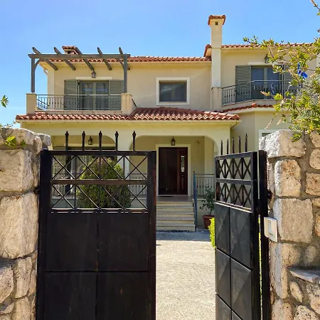 Vakantiehuis Carousos Razáta