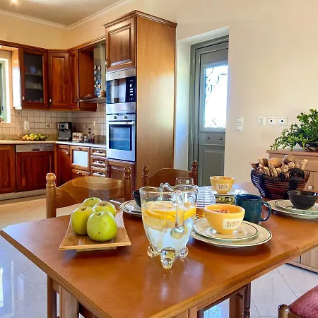 בית נופש Carousos